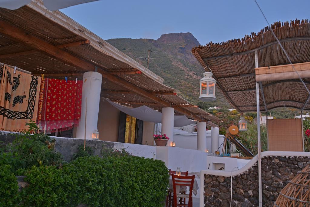 Mariangelica Hotel Ginostra Bagian luar foto